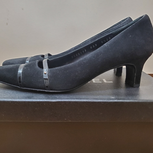 Black Ferragamo heels - Sz 6.5 - Picture 3 of 5